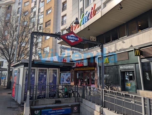 2 sovrum Lägenhet till salu i Cuatro Caminos, Madrid stad - 403 000 € (Ref: 9474780)