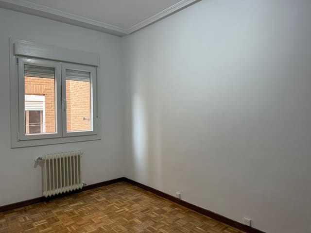 3 makuuhuone Asunto vuokrattavana paikassa Almenara, Madrid kaupunki - 1 500 € (Ref: 9475961)