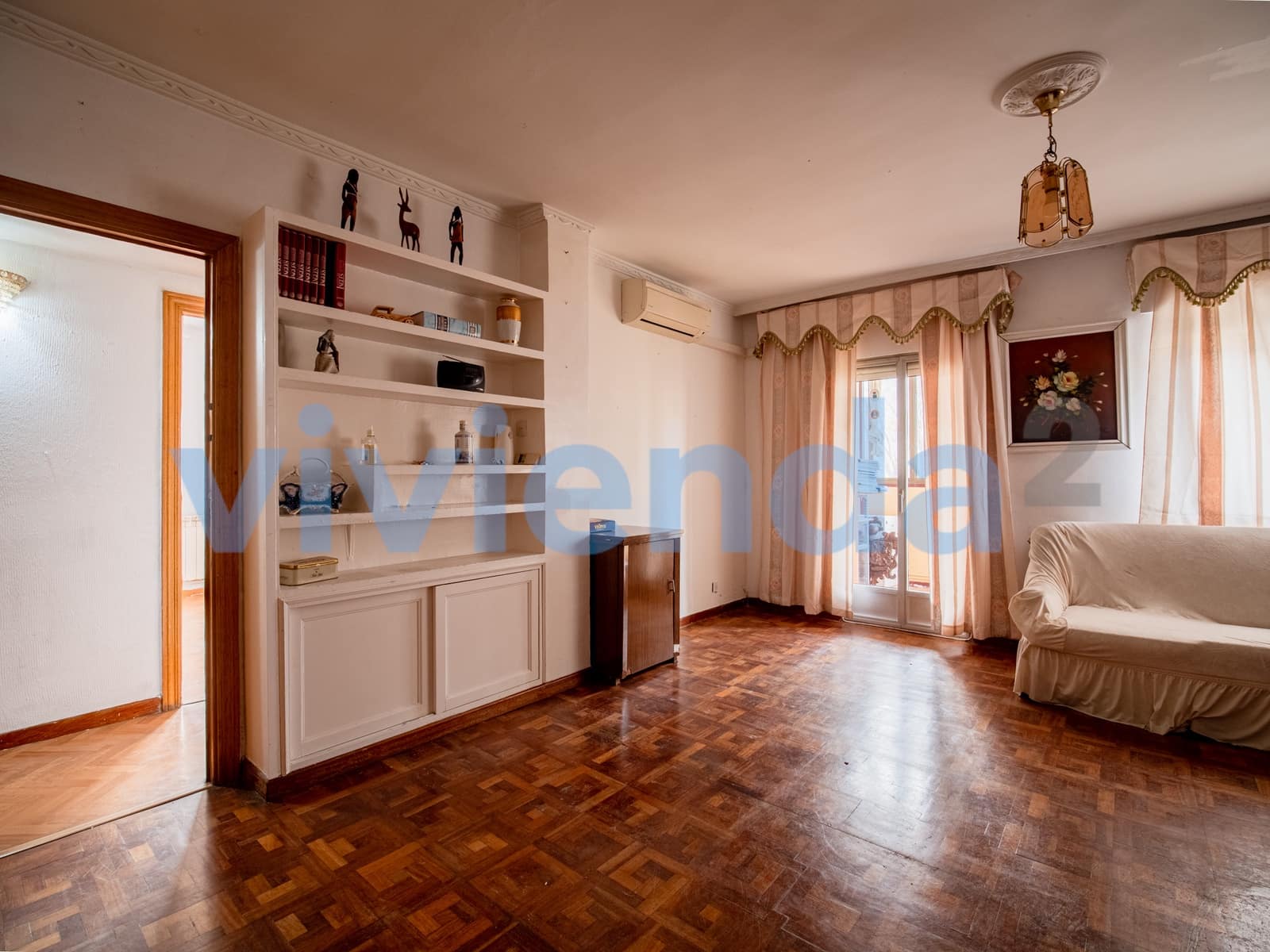 Piso de 4 habitaciones en Madrid ciudad en venta - 440.000 € (Ref: 9483447)