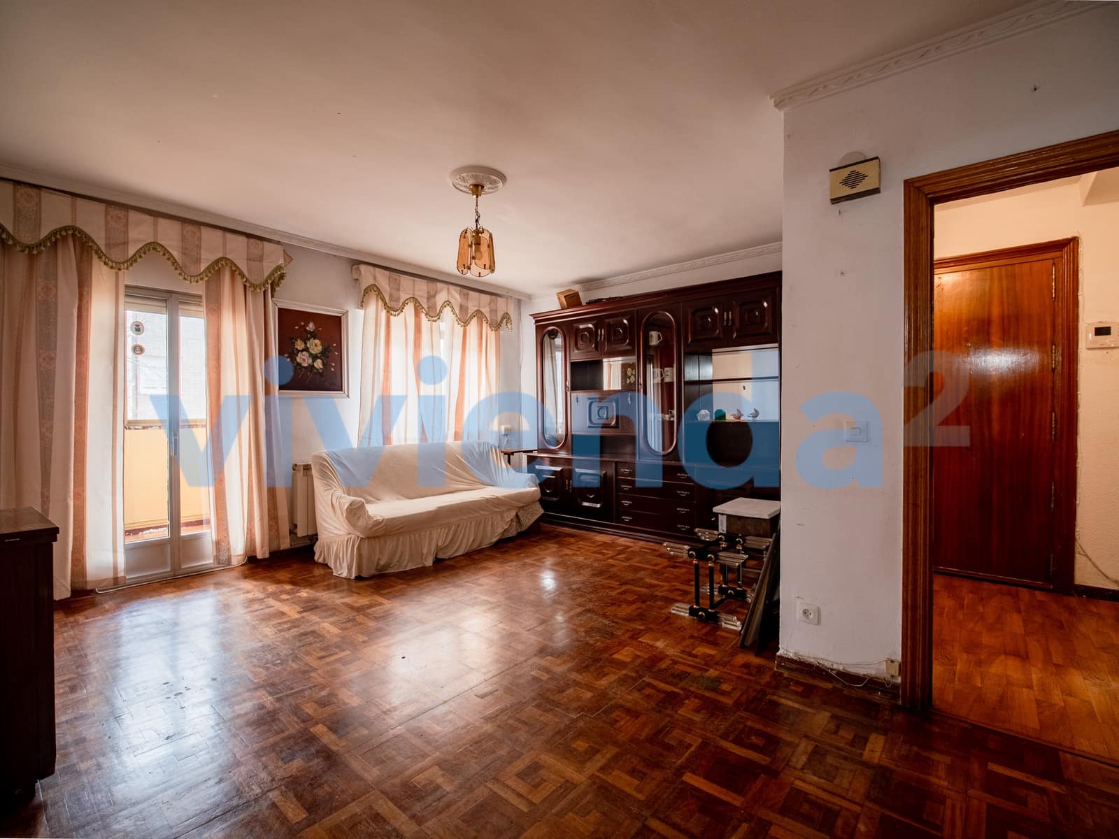 Piso de 4 habitaciones en Madrid ciudad en venta - 440.000 € (Ref: 9483447)