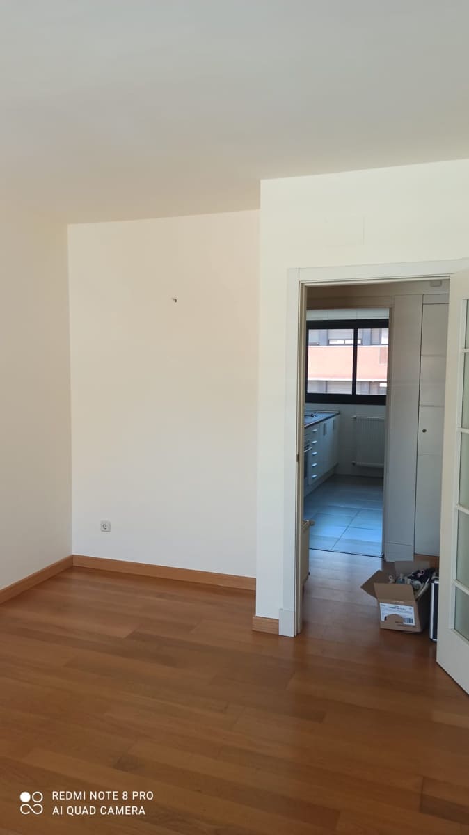 2 soveværelse Lejlighed til leje i Madrid by med swimmingpool garage - € 1.595 (Ref: 9485202)