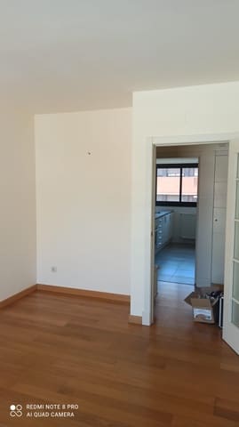 2 soveværelse Lejlighed til leje i Legazpi, Madrid by med swimmingpool garage - € 1.595 (Ref: 9485202)