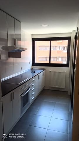 2 soveværelse Lejlighed til leje i Legazpi, Madrid by med swimmingpool garage - € 1.595 (Ref: 9485202)