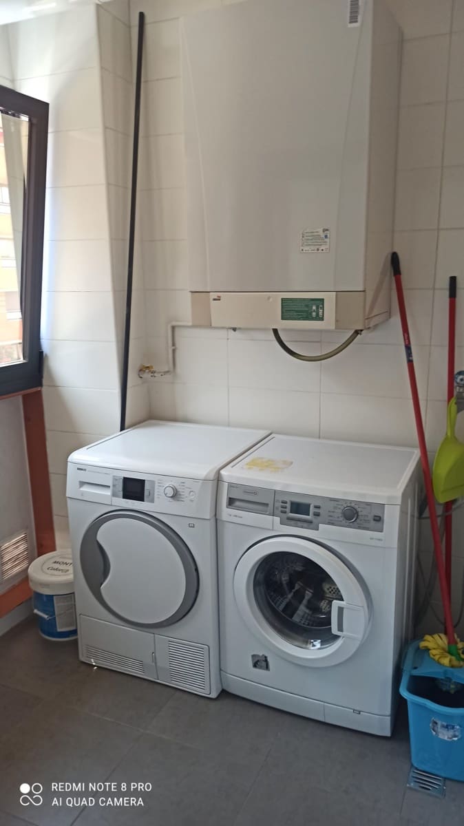 2 soveværelse Lejlighed til leje i Madrid by med swimmingpool garage - € 1.595 (Ref: 9485202)