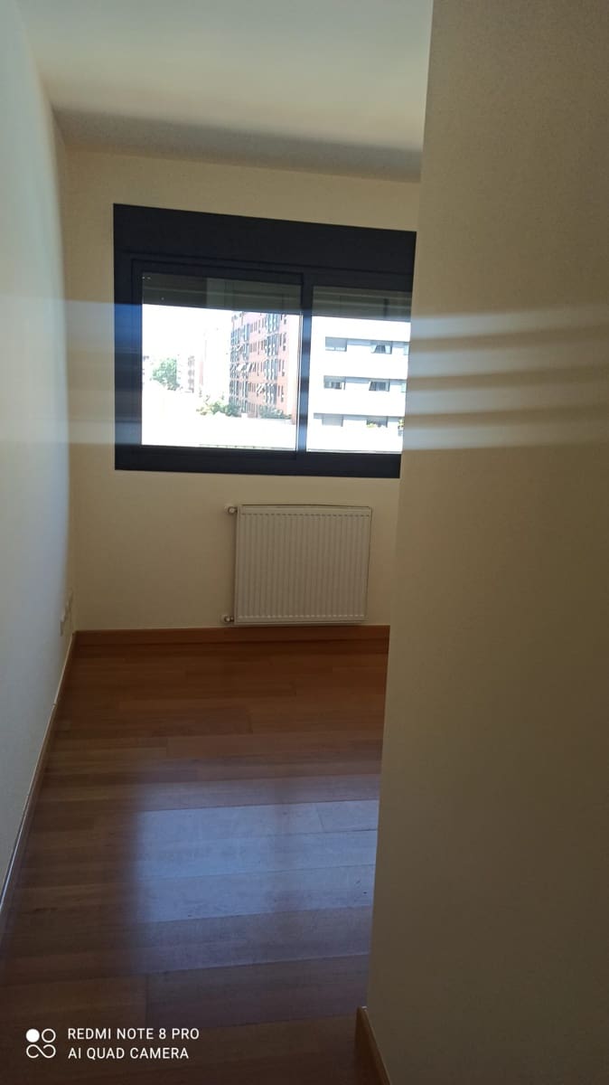 2 soveværelse Lejlighed til leje i Madrid by med swimmingpool garage - € 1.595 (Ref: 9485202)