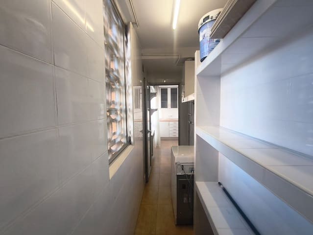 2 makuuhuone Asunto vuokrattavana paikassa Colina, Madrid kaupunki mukana uima-altaan - 1 600 € (Ref: 9491151)