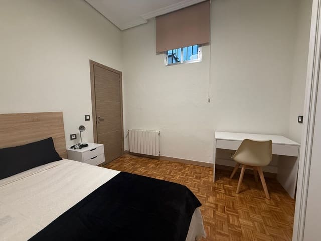 3 makuuhuone Asunto vuokrattavana paikassa Palacio, Madrid kaupunki - 2 500 € (Ref: 9497042)