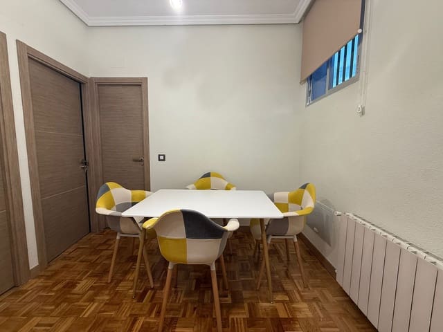 3 makuuhuone Asunto vuokrattavana paikassa Palacio, Madrid kaupunki - 2 400 € (Ref: 9497042)