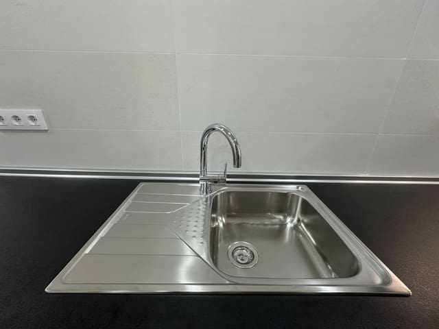 2 soveværelse Lejlighed til leje i Portazgo, Madrid by - € 1.250 (Ref: 9502061)