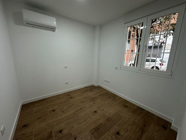 2 soveværelse Lejlighed til leje i Portazgo, Madrid by - € 1.250 (Ref: 9502061)