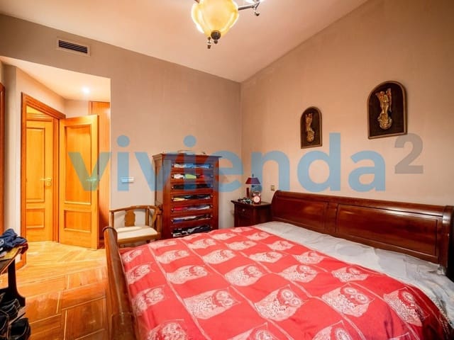 3 soveværelse Lejlighed til salg i Almagro, Madrid by med garage - € 1.657.000 (Ref: 9504122)