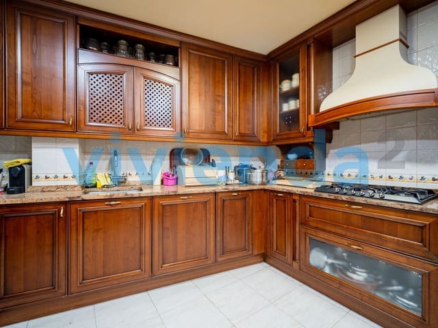 3 soveværelse Lejlighed til salg i Almagro, Madrid by med garage - € 1.657.000 (Ref: 9504122)