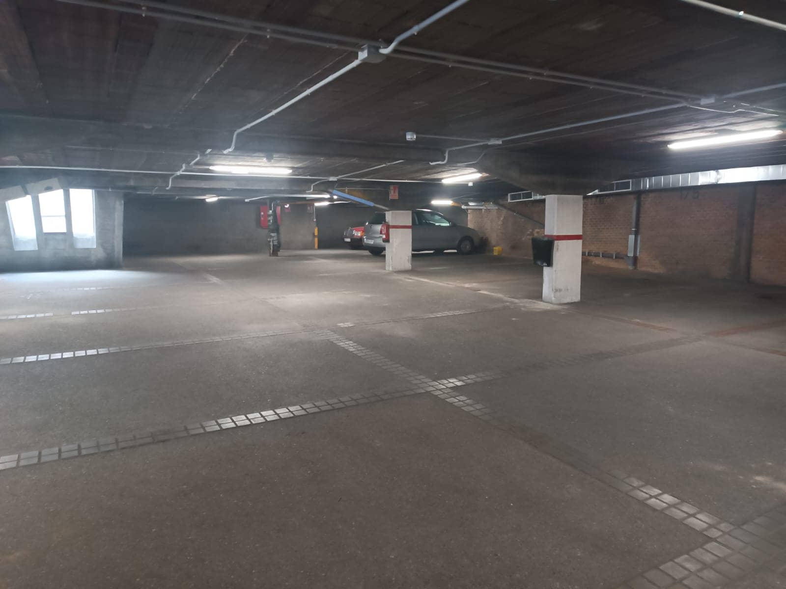 Garage for rent in Madrid city - € 190 (Ref: 9508603)