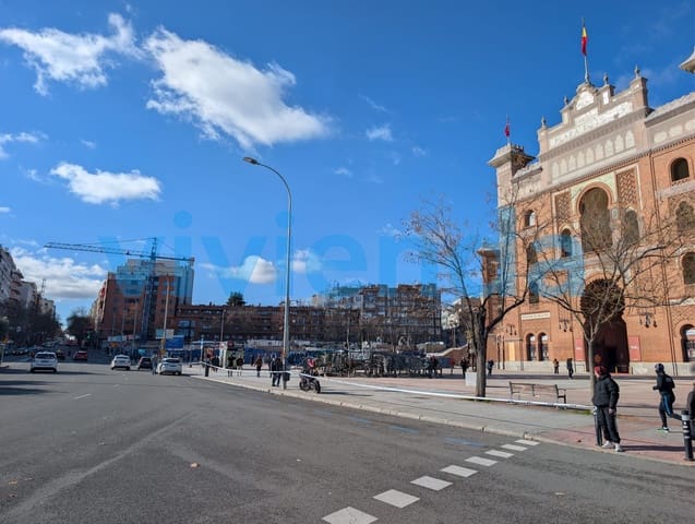 1 chambre Appartement à vendre à Quintana, Madrid ville - 365 000 € (Ref: 9518796)