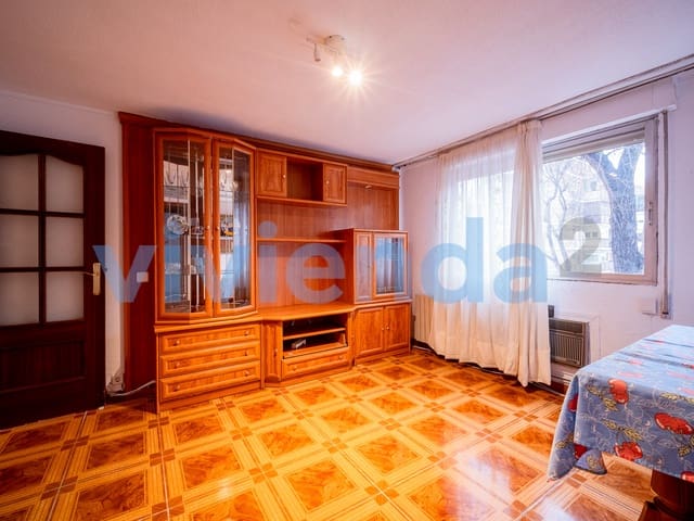 3 soveværelse Lejlighed til salg i Ventas, Madrid by - € 291.500 (Ref: 9524070)