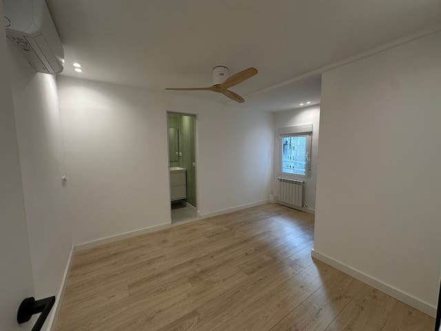 Piso de 2 habitaciones en Estrella, Madrid ciudad en alquiler - 2.500 € (Ref: 9524071)