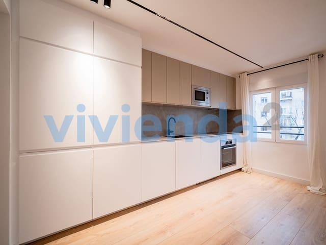 Piso de 2 habitaciones en Estrella, Madrid ciudad en alquiler - 2.450 € (Ref: 9524071)