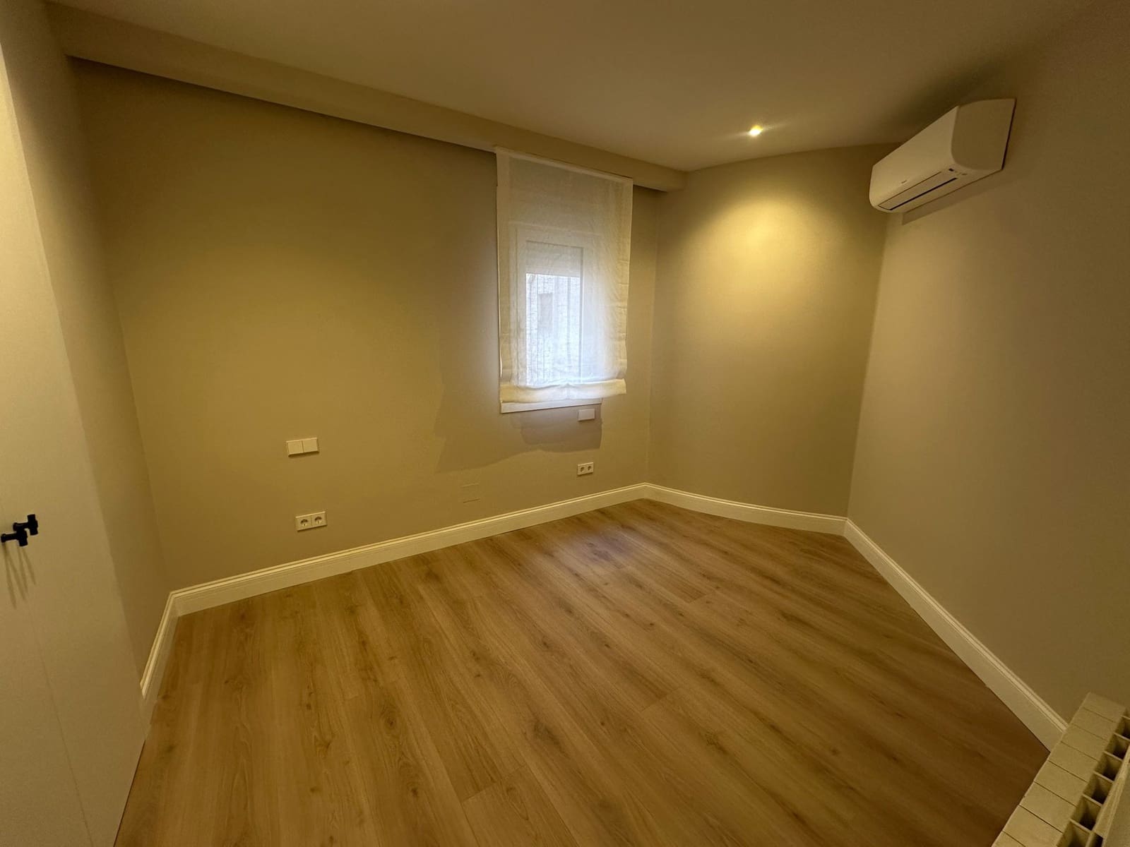 2 sovrum Lägenhet att hyra i Madrid stad - 2 800 € (Ref: 9527396)