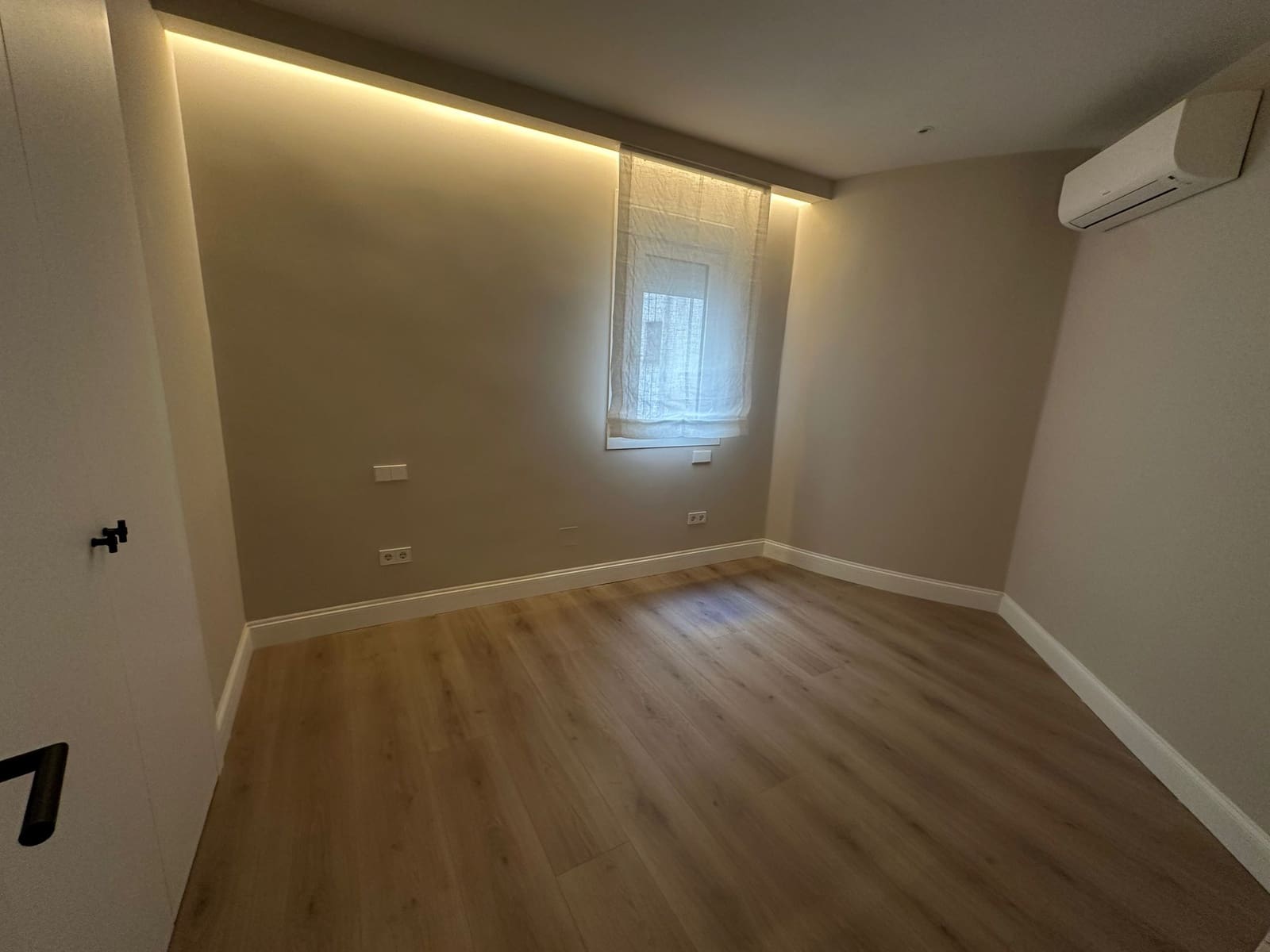 2 sovrum Lägenhet att hyra i Madrid stad - 2 800 € (Ref: 9527396)
