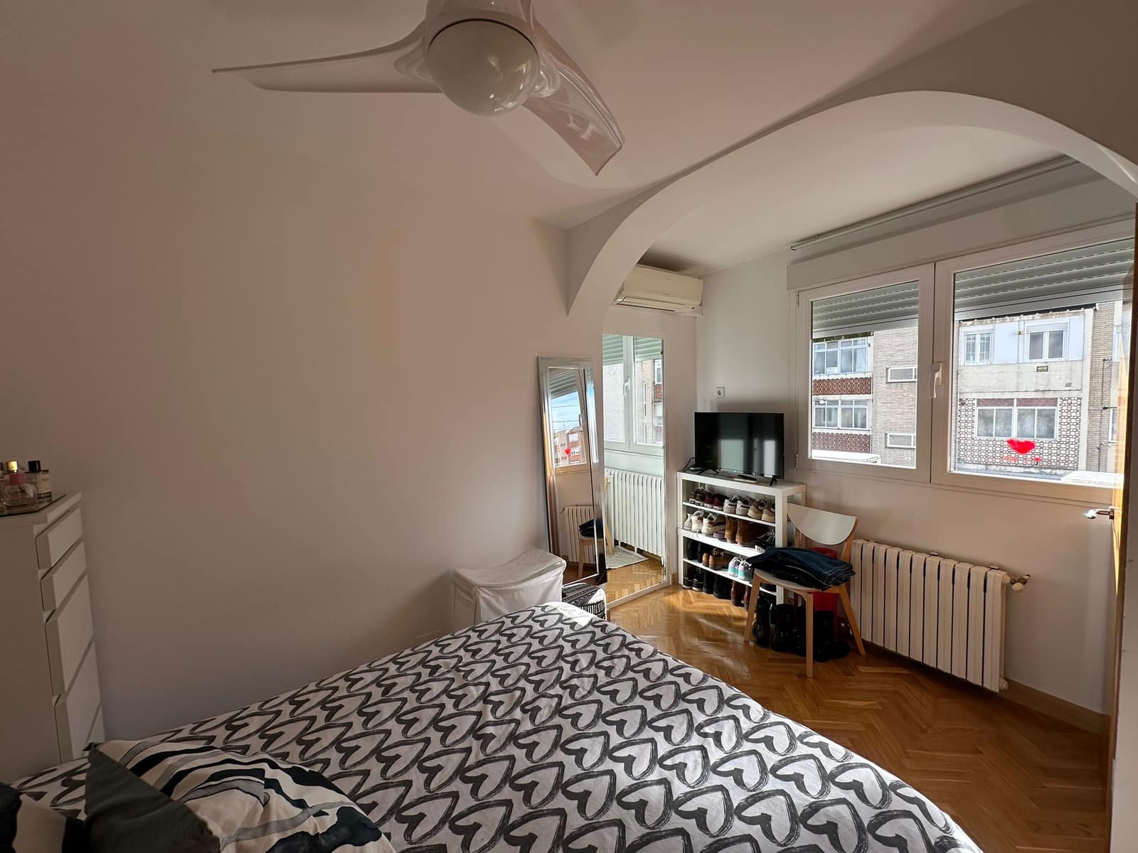 Appartement de 2 chambres à louer à Madrid ville - 1 450 € (Ref: 9533631)