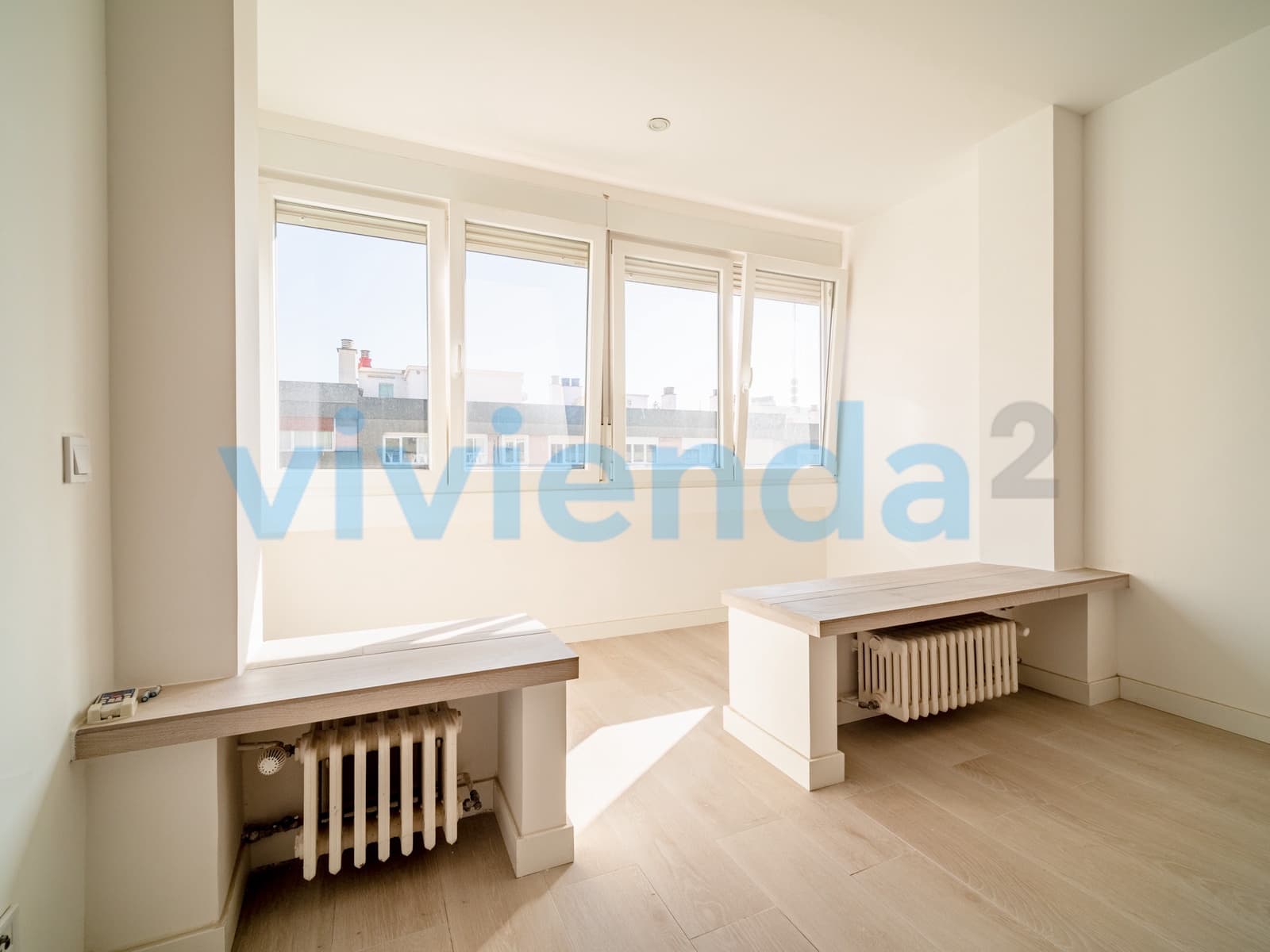 4 quarto Apartamento para arrendar em Madrid cidade - 2 500 € (Ref: 9536050)