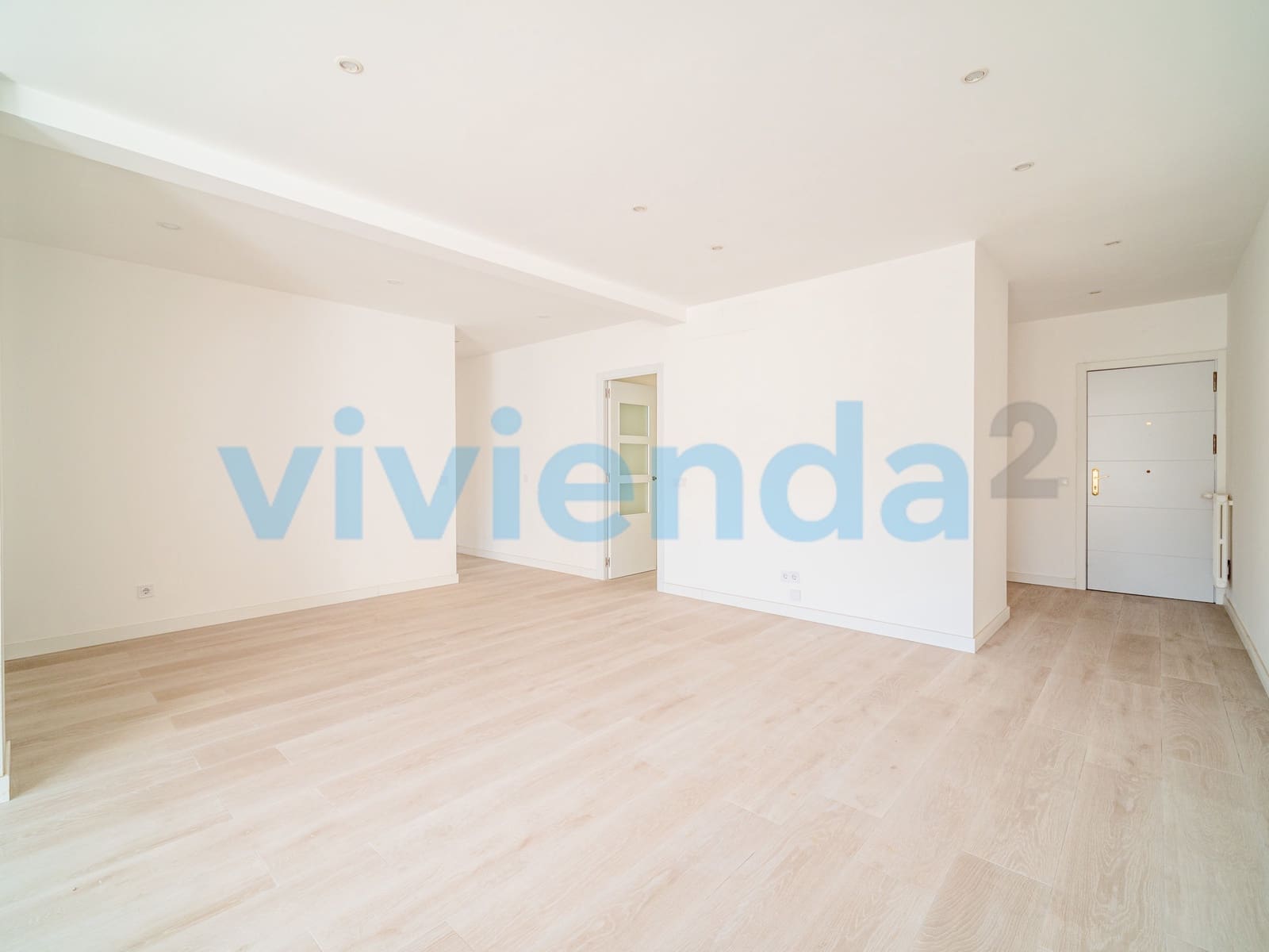 4 quarto Apartamento para arrendar em Madrid cidade - 2 500 € (Ref: 9536050)