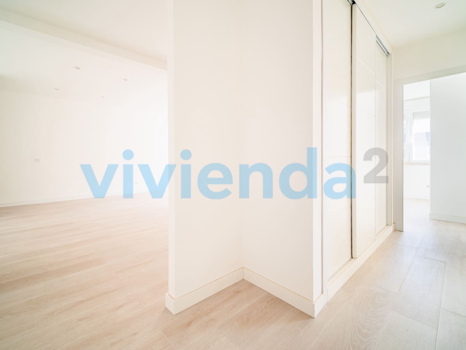 4 quarto Apartamento para arrendar em Madrid cidade - 2 500 € (Ref: 9536050)