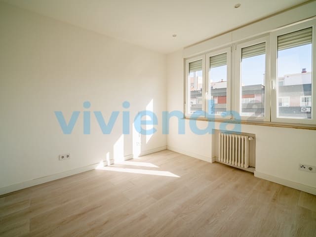 4 quarto Apartamento para arrendar em Niño Jesús, Madrid cidade - 2 500 € (Ref: 9536050)