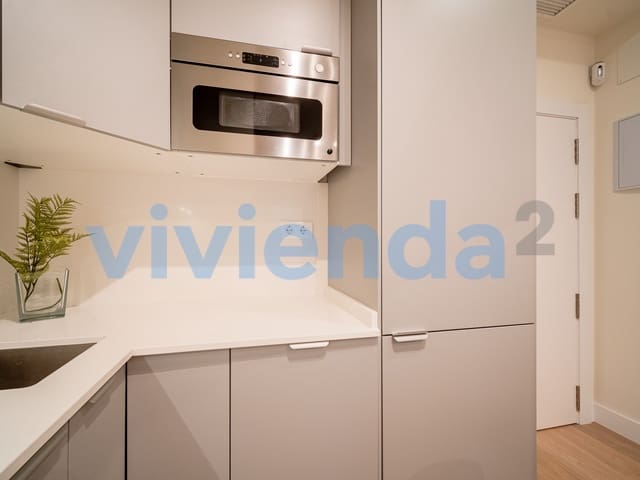 2 soveværelse Lejlighed til leje i Rios Rosas, Madrid by - € 1.895 (Ref: 9547702)