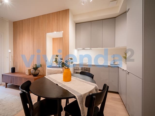 2 soveværelse Lejlighed til leje i Rios Rosas, Madrid by - € 1.895 (Ref: 9547702)