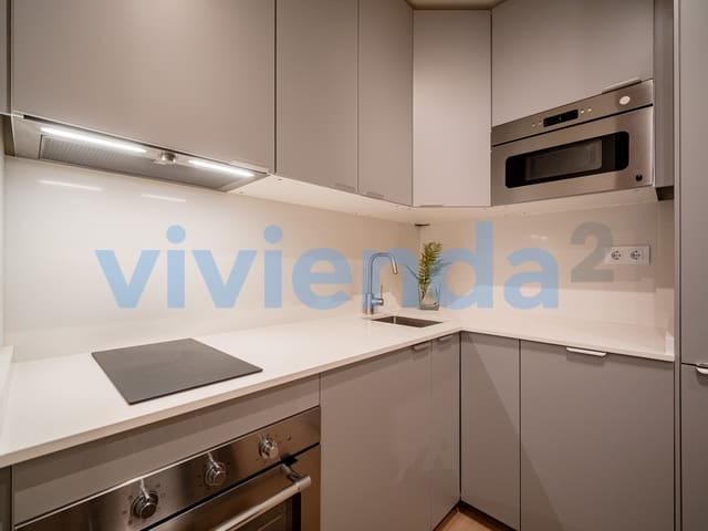 2 soveværelse Lejlighed til leje i Rios Rosas, Madrid by - € 1.895 (Ref: 9547702)