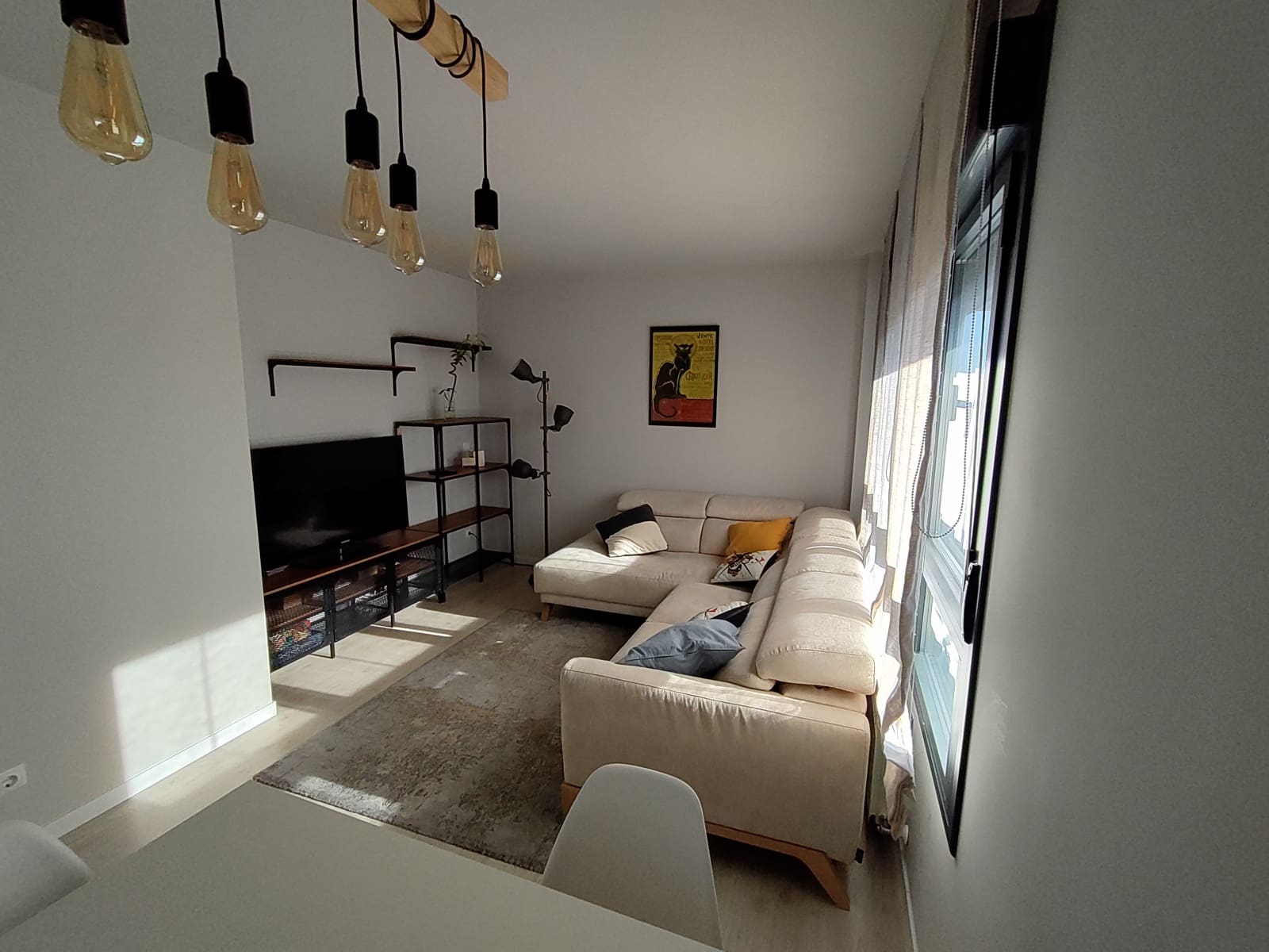 2 Zimmer Wohnung zu vermieten in Madrid Stadt mit Pool Garage - 1.400 € (Ref: 9547703)