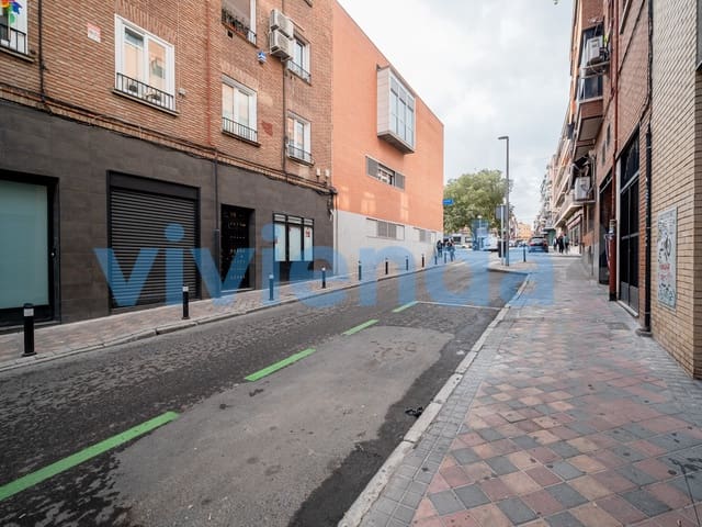 Piso de 4 habitaciones en Almendrales, Madrid ciudad en venta - 548.500 € (Ref: 9551166)