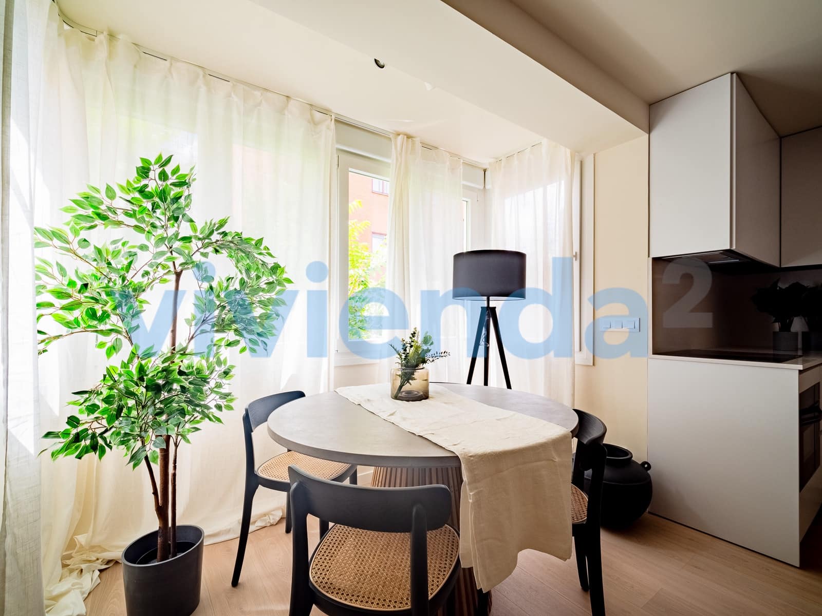 3 soverom Leilighet til leie i Madrid by - € 2 150 (Ref: 9551169)