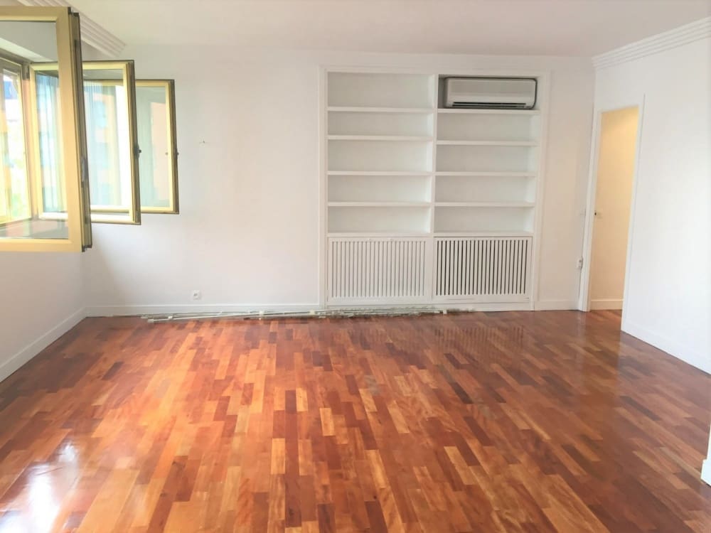 3 soveværelse Lejlighed til leje i Madrid by med garage - € 2.100 (Ref: 9564908)