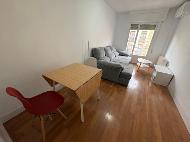2 soveværelse Lejlighed til leje i Embajadores, Madrid by - € 1.500 (Ref: 9568276)