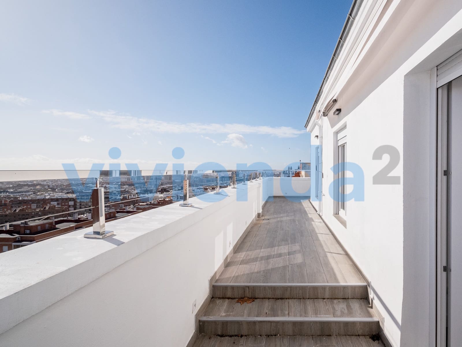 4 bedroom Penthouse for rent in Madrid city - € 3,900 (Ref: 9582487)