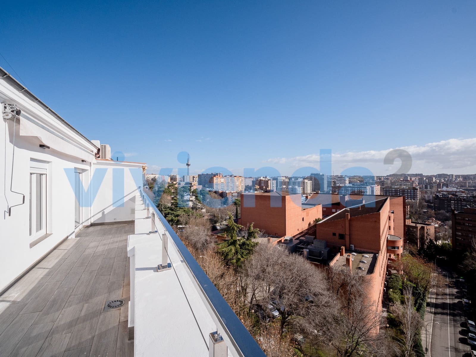 4 soveværelse Penthouse til leje i Madrid by - € 3.795 (Ref: 9582487)