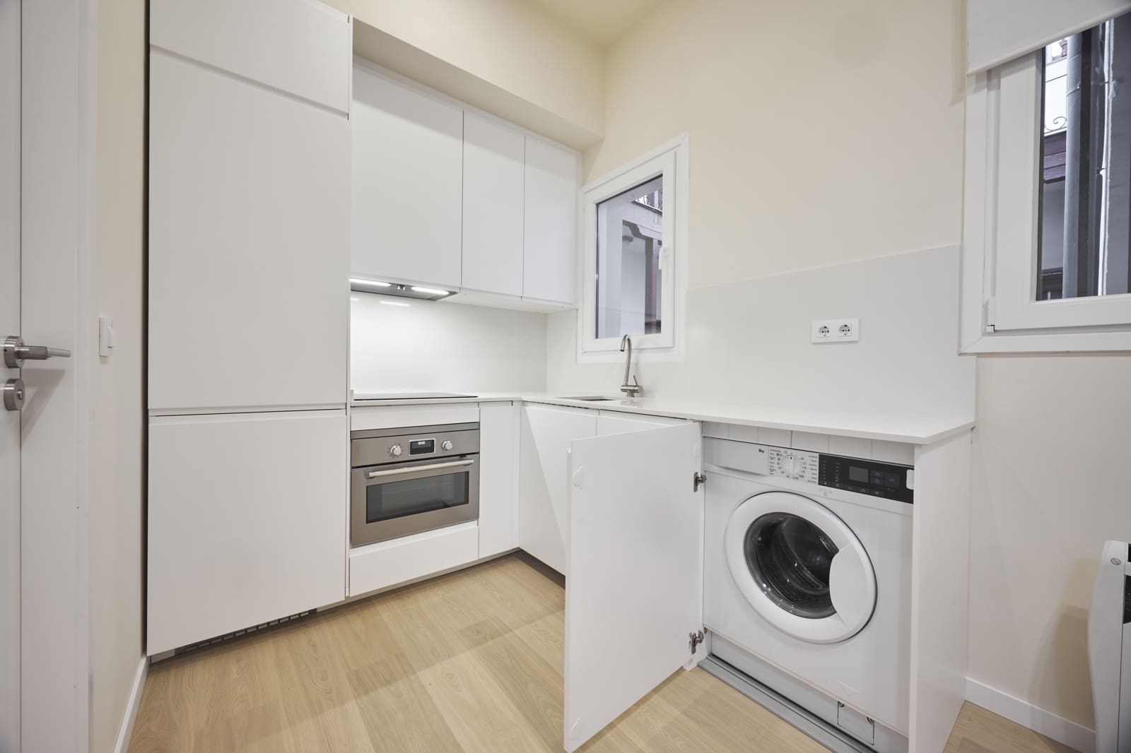 1 slaapkamer Flat te huur in Madrid stad - € 1.030 (Ref: 9582488)