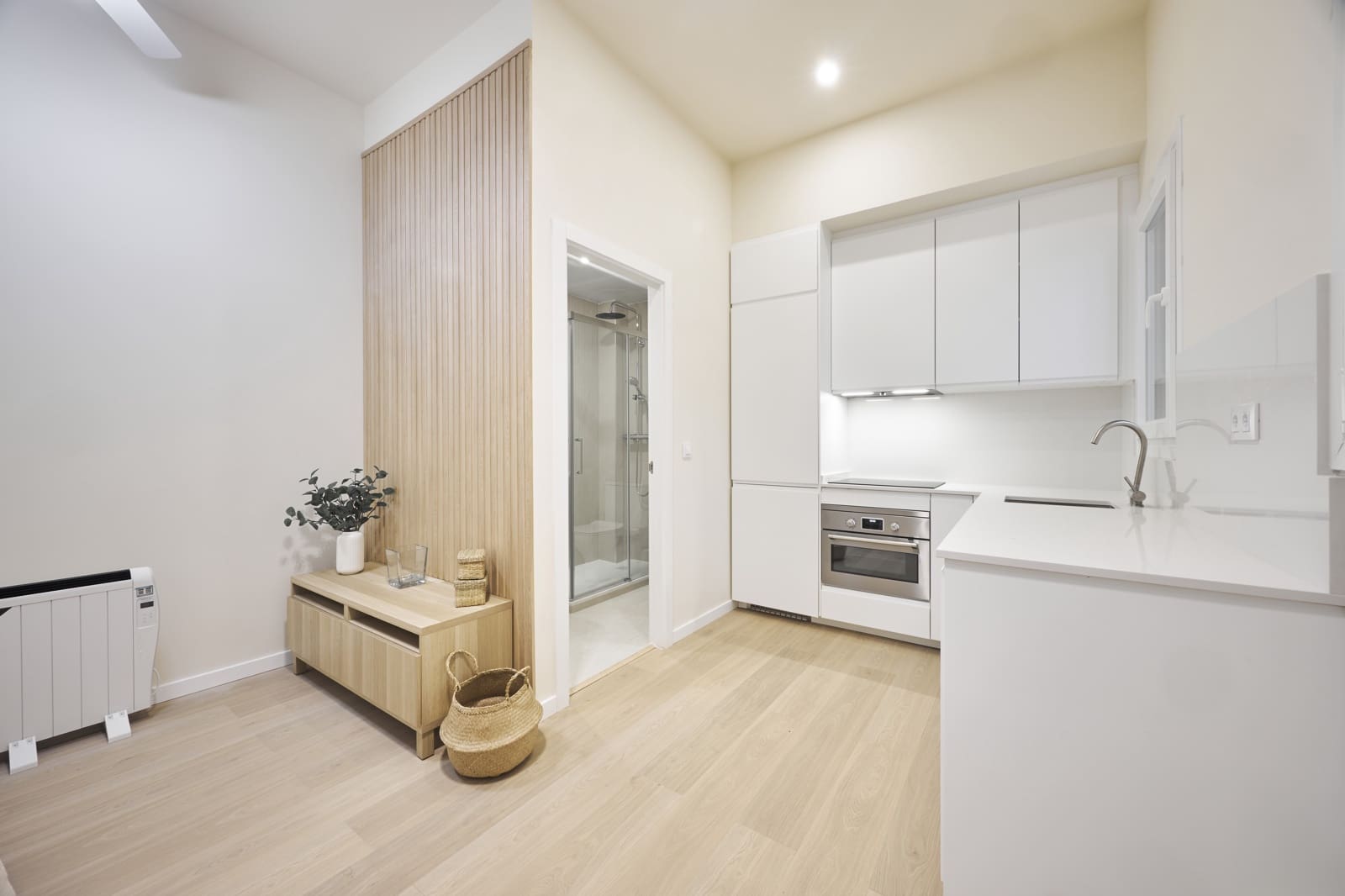 1 slaapkamer Flat te huur in Madrid stad - € 1.030 (Ref: 9582488)