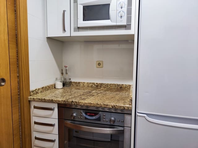 Appartement de 1 chambre à louer à Lista, Madrid ville avec piscine - 1 400 € (Ref: 9586006)