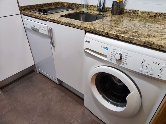 Appartement de 1 chambre à louer à Lista, Madrid ville avec piscine - 1 400 € (Ref: 9586006)