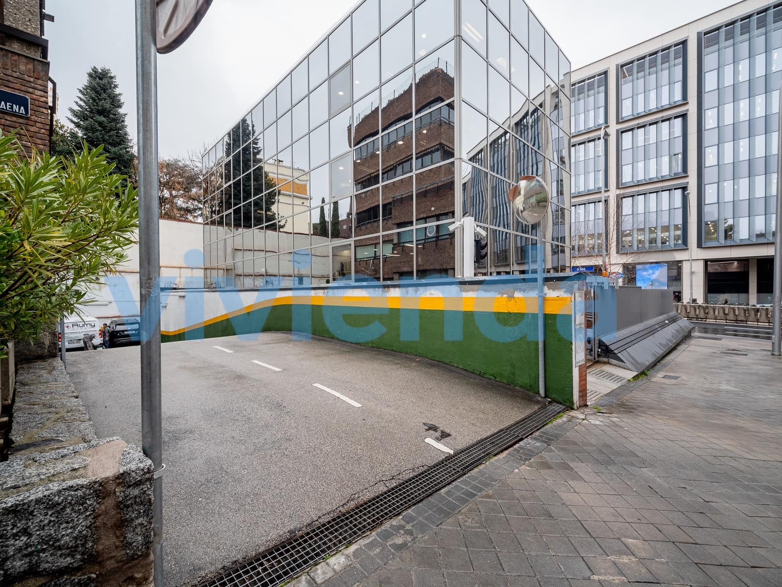 Garage for sale in Madrid city - € 78,000 (Ref: 9590879)