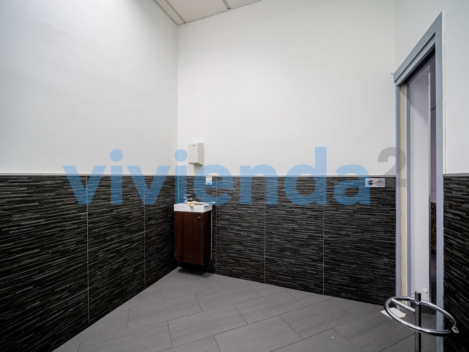 1 soveværelse Virksomhed til leje i Madrid by - € 2.800 (Ref: 9590880)