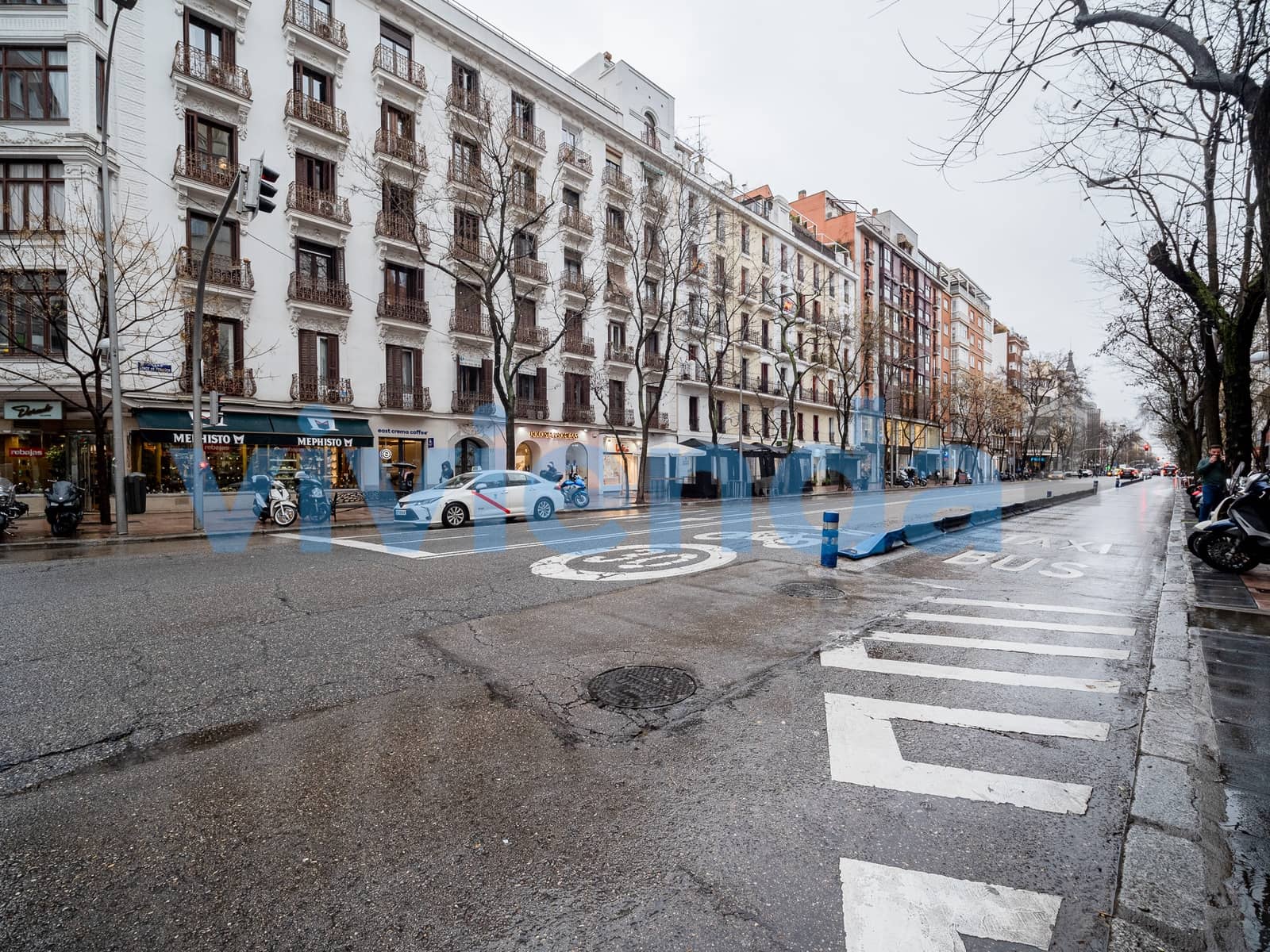 1 soveværelse Virksomhed til leje i Madrid by - € 2.800 (Ref: 9590880)