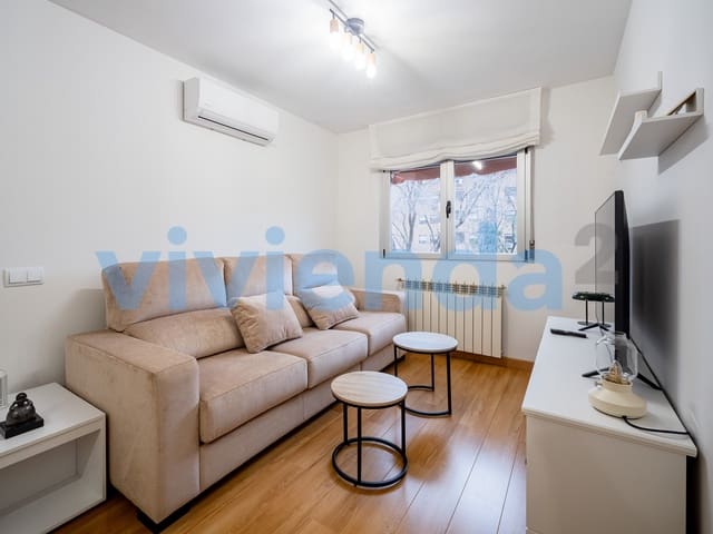 Appartement de 2 chambres à louer à Peñagrande, Madrid ville avec garage - 1 525 € (Ref: 9598782)