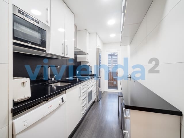 Appartement de 2 chambres à louer à Peñagrande, Madrid ville avec garage - 1 525 € (Ref: 9598782)