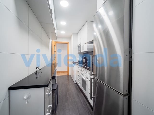 Appartement de 2 chambres à louer à Peñagrande, Madrid ville avec garage - 1 525 € (Ref: 9598782)