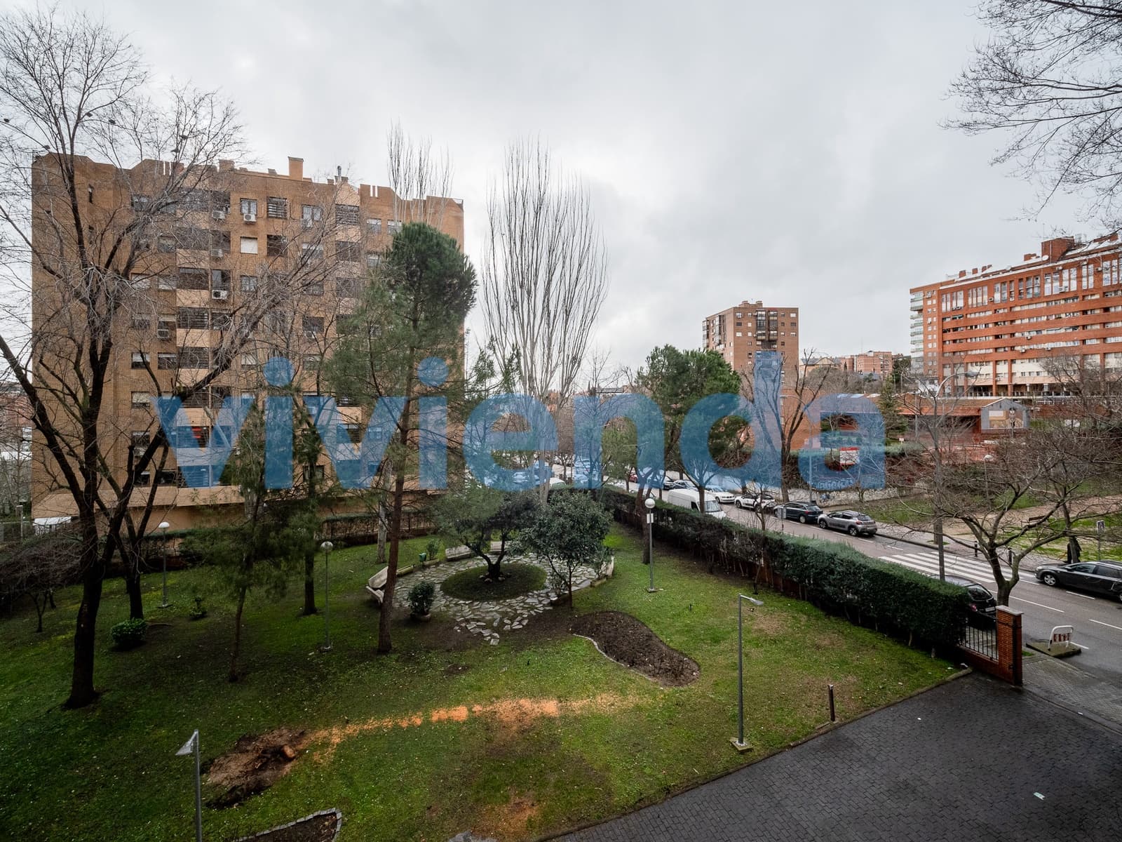 Appartement de 2 chambres à louer à Madrid ville avec garage - 1 525 € (Ref: 9598782)