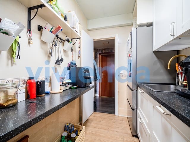 3 makuuhuone Asunto myytävänä paikassa Portazgo, Madrid kaupunki - 319 990 € (Ref: 9601102)